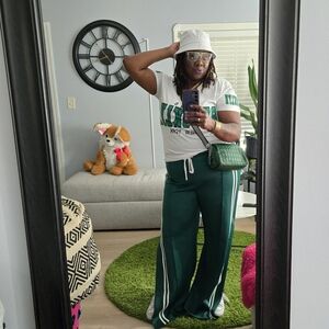 Meet your Posher, Taniya